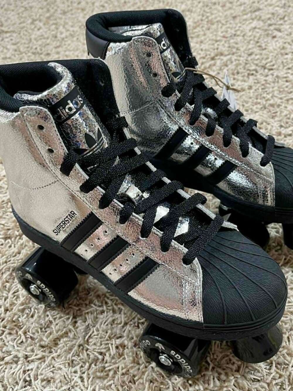 Adidas Superstar 82 Roller Skates Shoes JH5522, Women’s Size 6.5 (New)